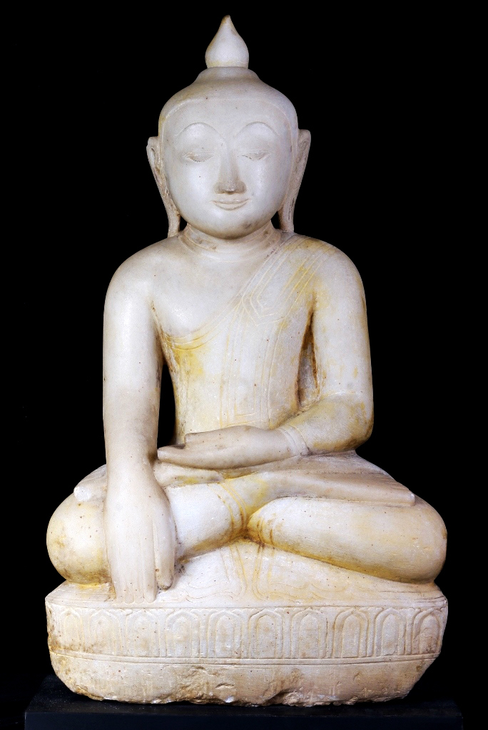 #alabasterbuddha #stonebuddha #burmabuddha #burmesebuddha #buddha #buddhas #buddhastatue #buddhastatues #antiquebuddhas #antiquebuddha #statue